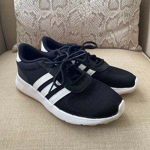 Adidas tennis shoes